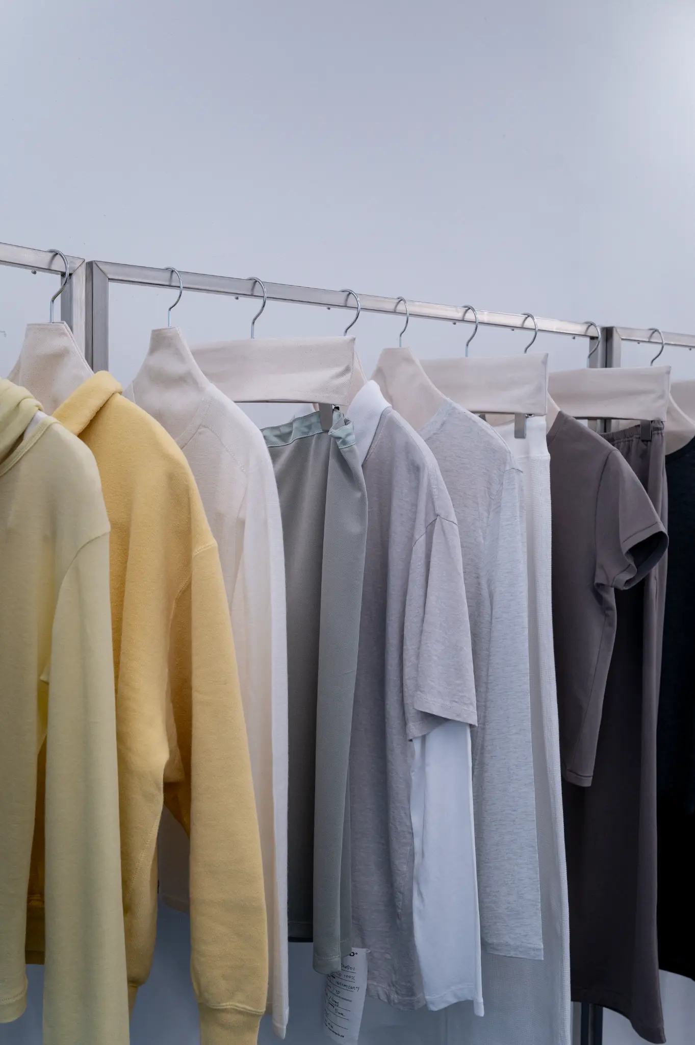 Minimal Apparel Hanger